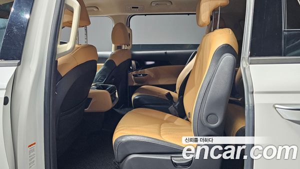 Kia Carnival 2021, фото 16