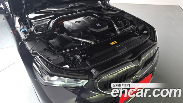 BMW 5 Series 2025, фото 5