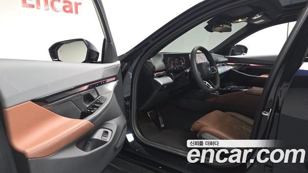 BMW 5 Series 2025, фото 12