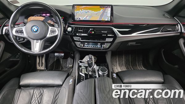 BMW 5 Series 2022, фото 10