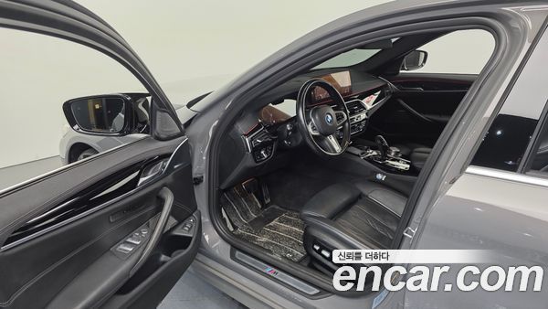 BMW 5 Series 2022, фото 13
