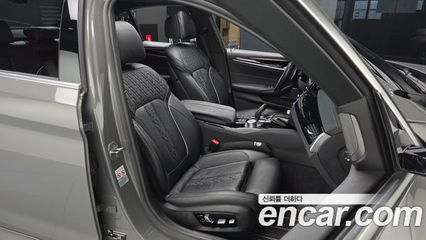 BMW 5 Series 2022, фото 16
