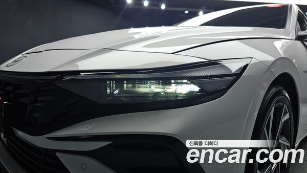 Hyundai Elantra 2025, фото 8