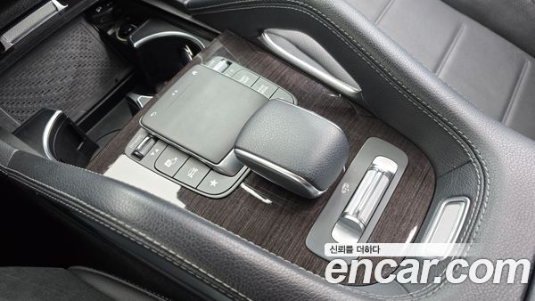 Mercedes-Benz GLE 2021, фото 23