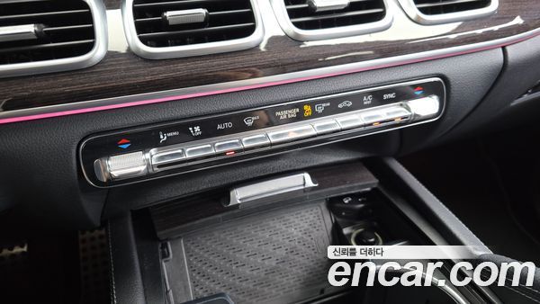 Mercedes-Benz GLE 2021, фото 30