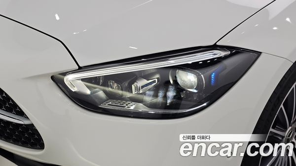 Mercedes-Benz C-Class 2023, фото 8