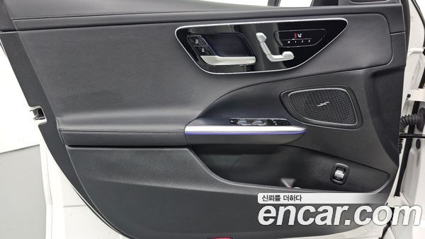 Mercedes-Benz C-Class 2023, фото 14