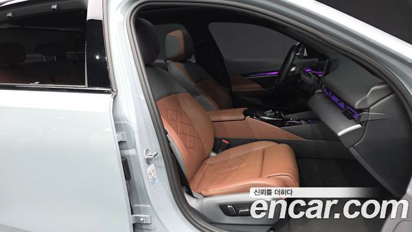 BMW 5 Series 2024, фото 17