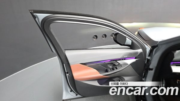 BMW 5 Series 2024, фото 14