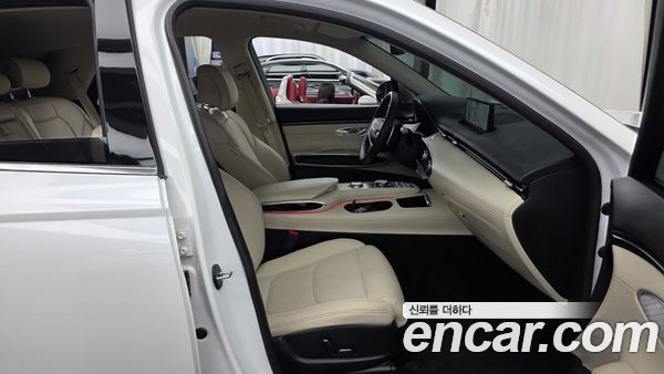 Genesis GV70 2024, фото 17