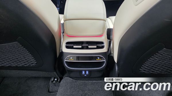 Genesis GV70 2024, фото 24