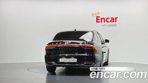 Hyundai Grandeur 2022, фото 3