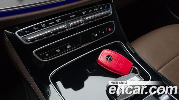 Mercedes-Benz E-Class 2021, фото 29
