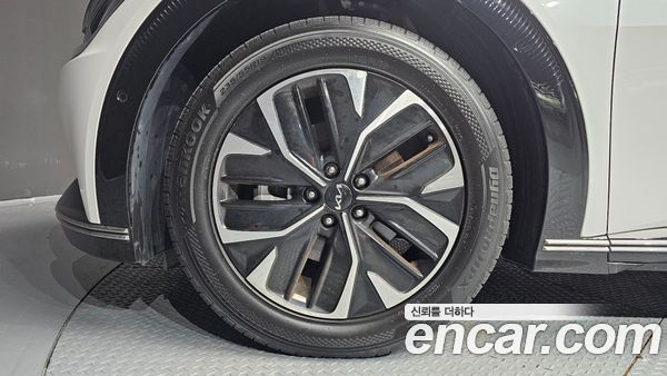 Kia EV6 2022, фото 5