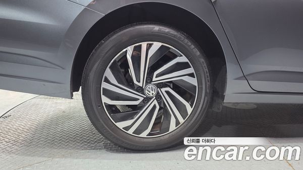 Volkswagen Jetta 2021, фото 5
