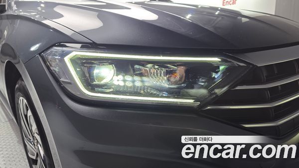 Volkswagen Jetta 2021, фото 8