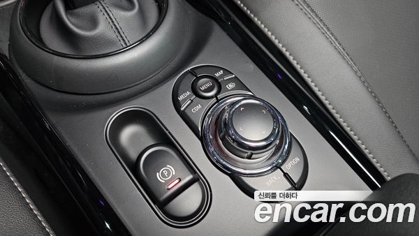 MINI CLUBMAN 2023, фото 25