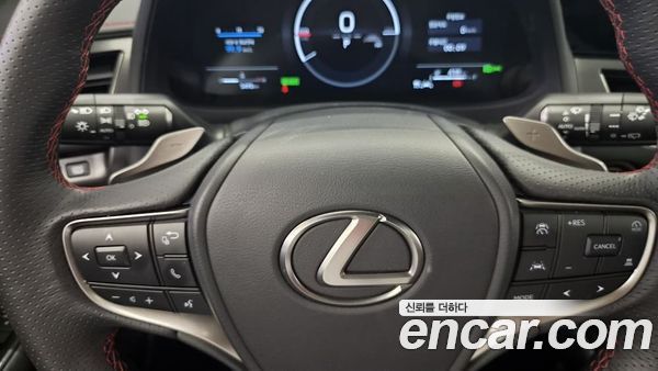 Lexus UX 2026, фото 15
