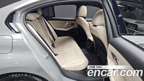 BMW 3 Series 2021, фото 17