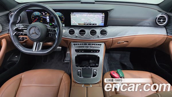 Mercedes-Benz E-Class 2021, фото 10