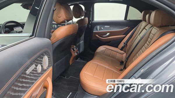 Mercedes-Benz E-Class 2021, фото 16