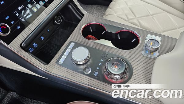 Genesis GV80 2025, фото 12