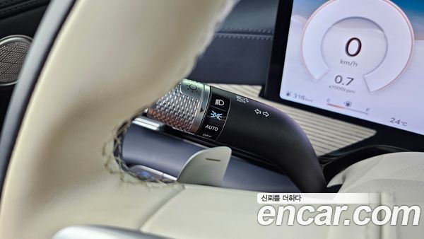 Genesis GV80 2025, фото 32