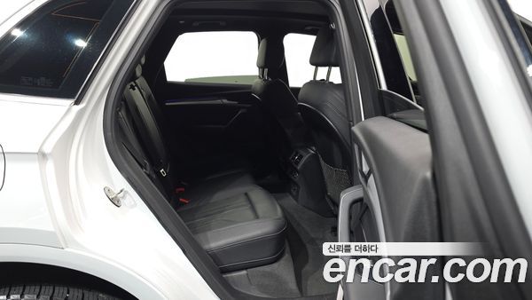 Audi Q5 2020, фото 18
