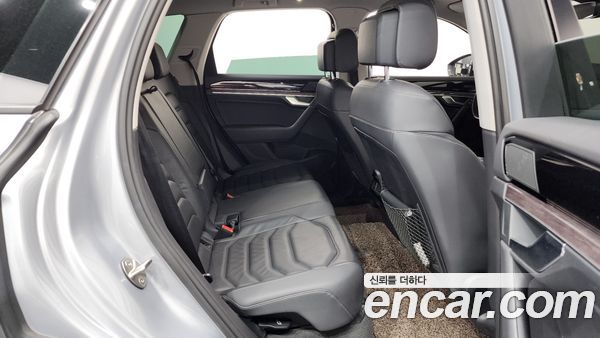 Volkswagen Touareg 2021, фото 17