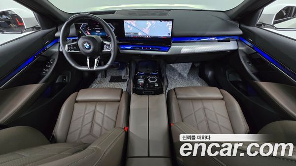 BMW 5 Series 2025, фото 7