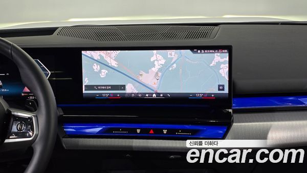 BMW 5 Series 2025, фото 17