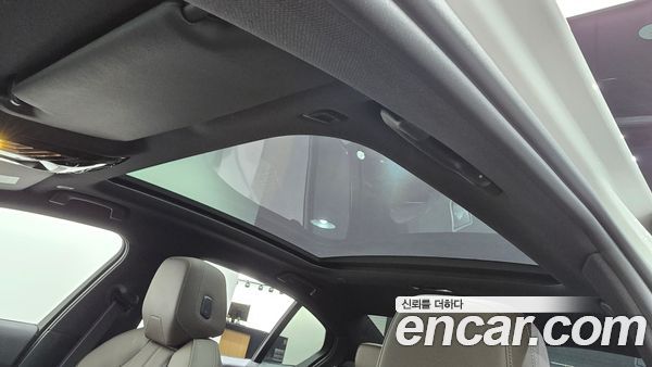 BMW 5 Series 2025, фото 18