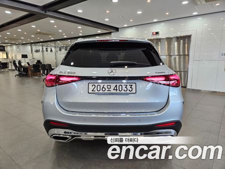Mercedes-Benz GLC 2025, фото 4