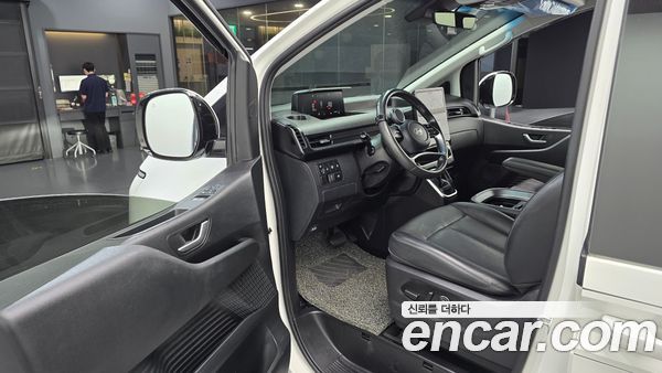 Hyundai Staria 2025, фото 10