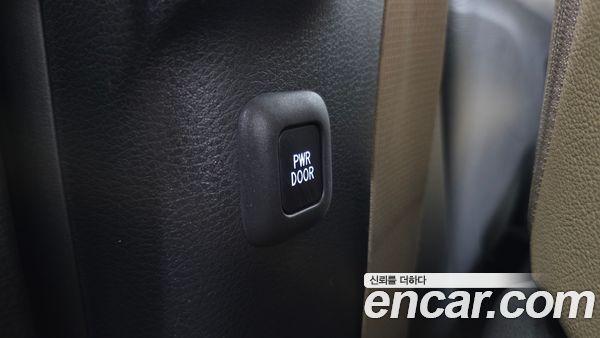 Toyota Sienna 2023, фото 30