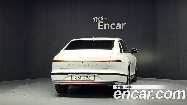 Hyundai Grandeur 2023, фото 4
