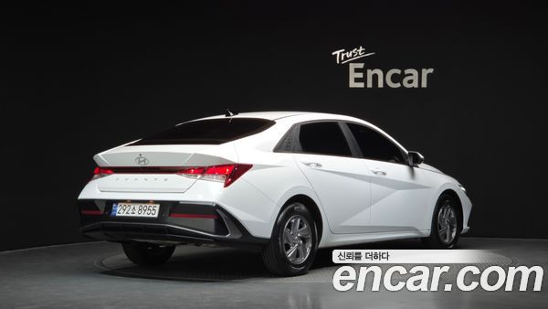 Hyundai Elantra 2024, фото 2