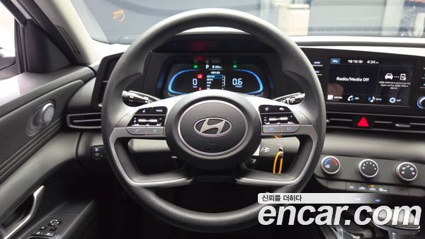 Hyundai Elantra 2024, фото 13