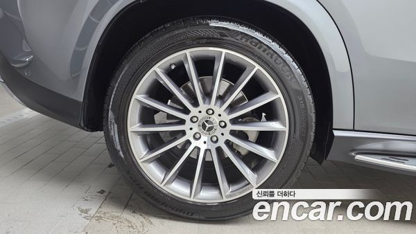 Mercedes-Benz GLE 2023, фото 4
