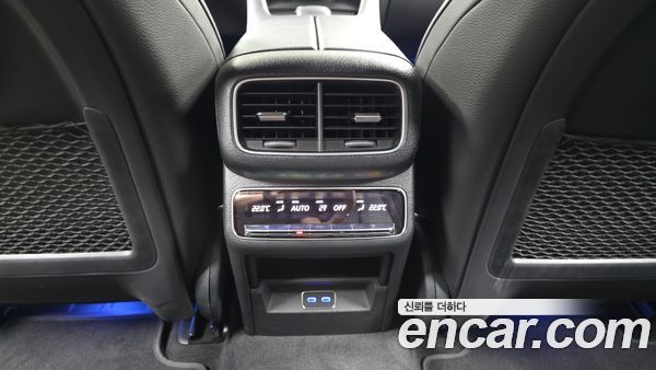 Mercedes-Benz GLE 2023, фото 34