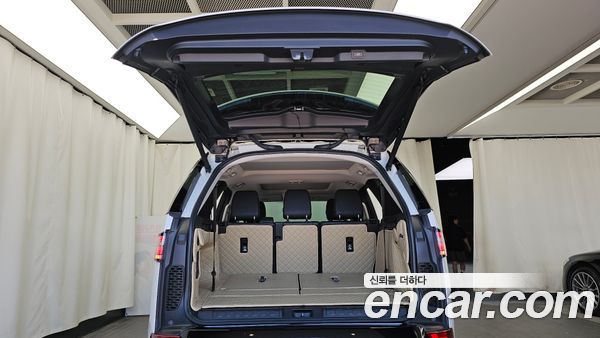 Land Rover Discovery 2020, фото 20