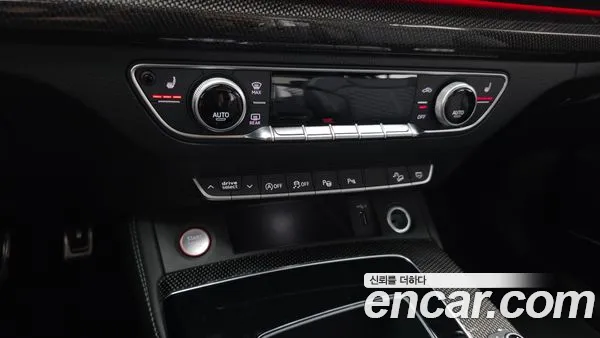 Audi SQ5 2022, фото 25