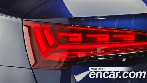 Audi SQ5 2022, фото 8