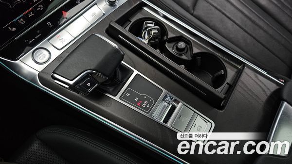 Audi A6 2020, фото 11