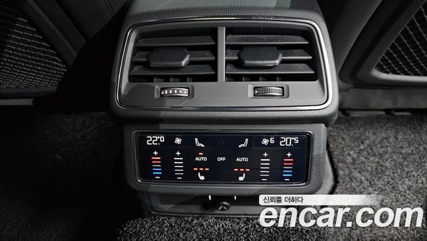 Audi A6 2020, фото 23