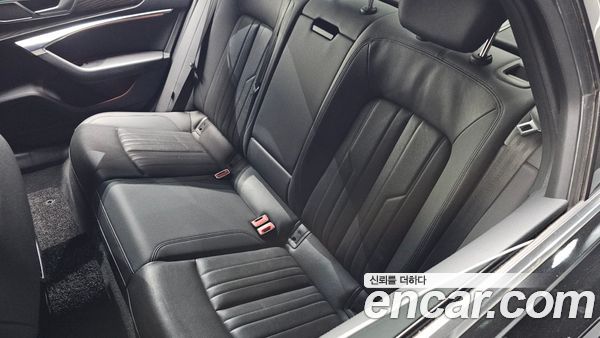 Audi A6 2020, фото 29