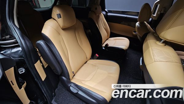 Kia Carnival 2023, фото 11