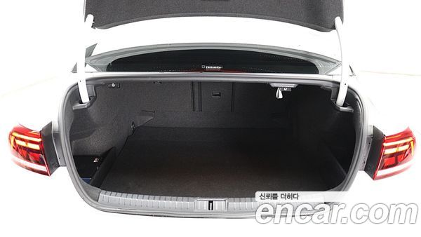 Volkswagen Passat 2021, фото 6