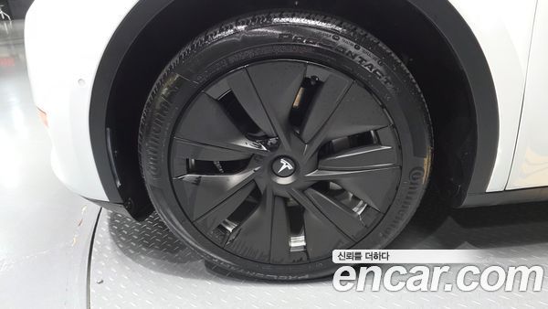 Tesla Model Y 2021, фото 5