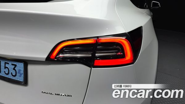 Tesla Model Y 2021, фото 9